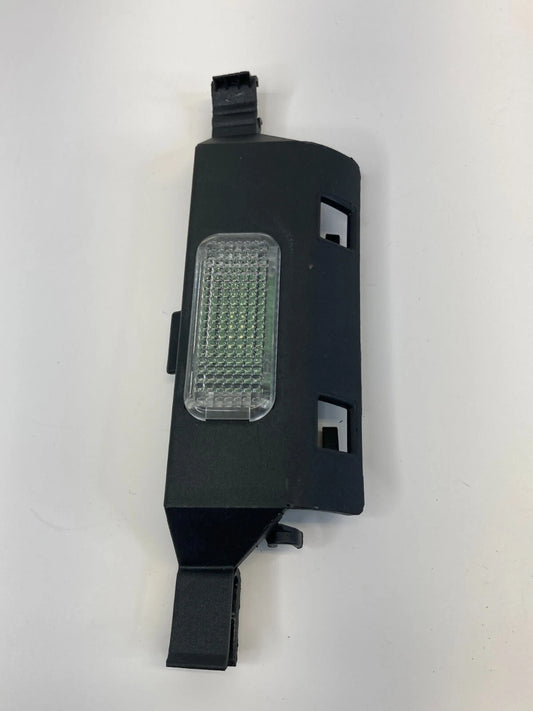 2005-2011 AUDI A6 QUATRO FRONT LEFT RIGHT SEAT FOOTWELL LIGHT LAMP 4F0947113 OEM
