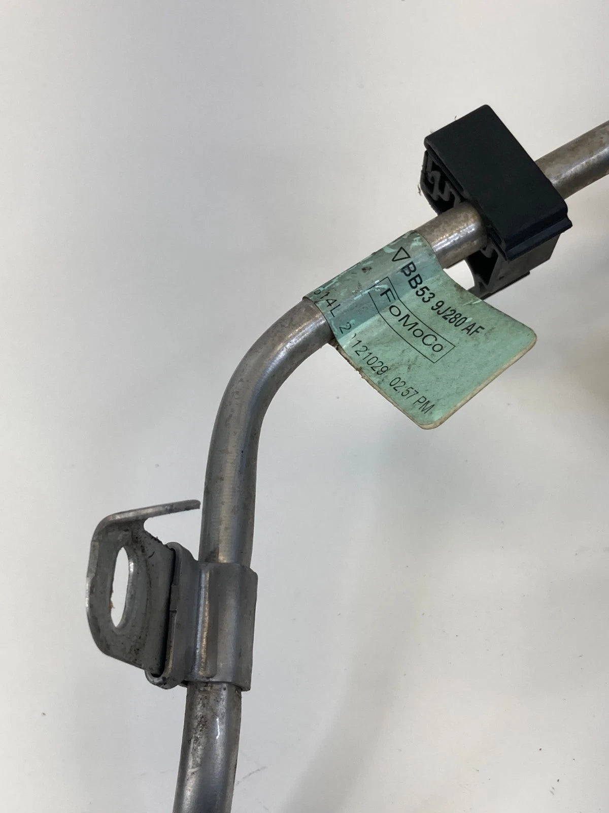 11-19 FORD EXPLORER 3.7L FUEL INJECTION RAIL WITH INJECTORS AT4E-9F797-GA OEM