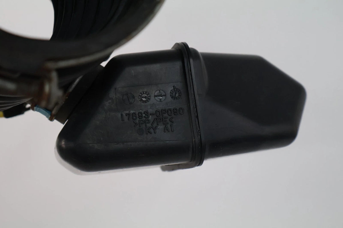 2011-2014 TOYOTA SIENNA 3.5L ENGINE AIR INTAKE HOSE DUCT & RESONATOR BOX OEM