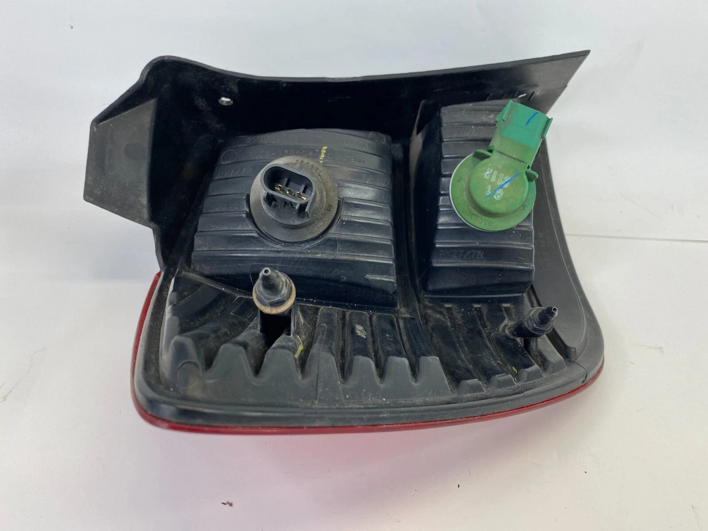 09-20 DODGE JOURNEY REAR RIGHT SIDE OUTER TAIL LIGHT LAMP TAILLIGHT 05116290AD