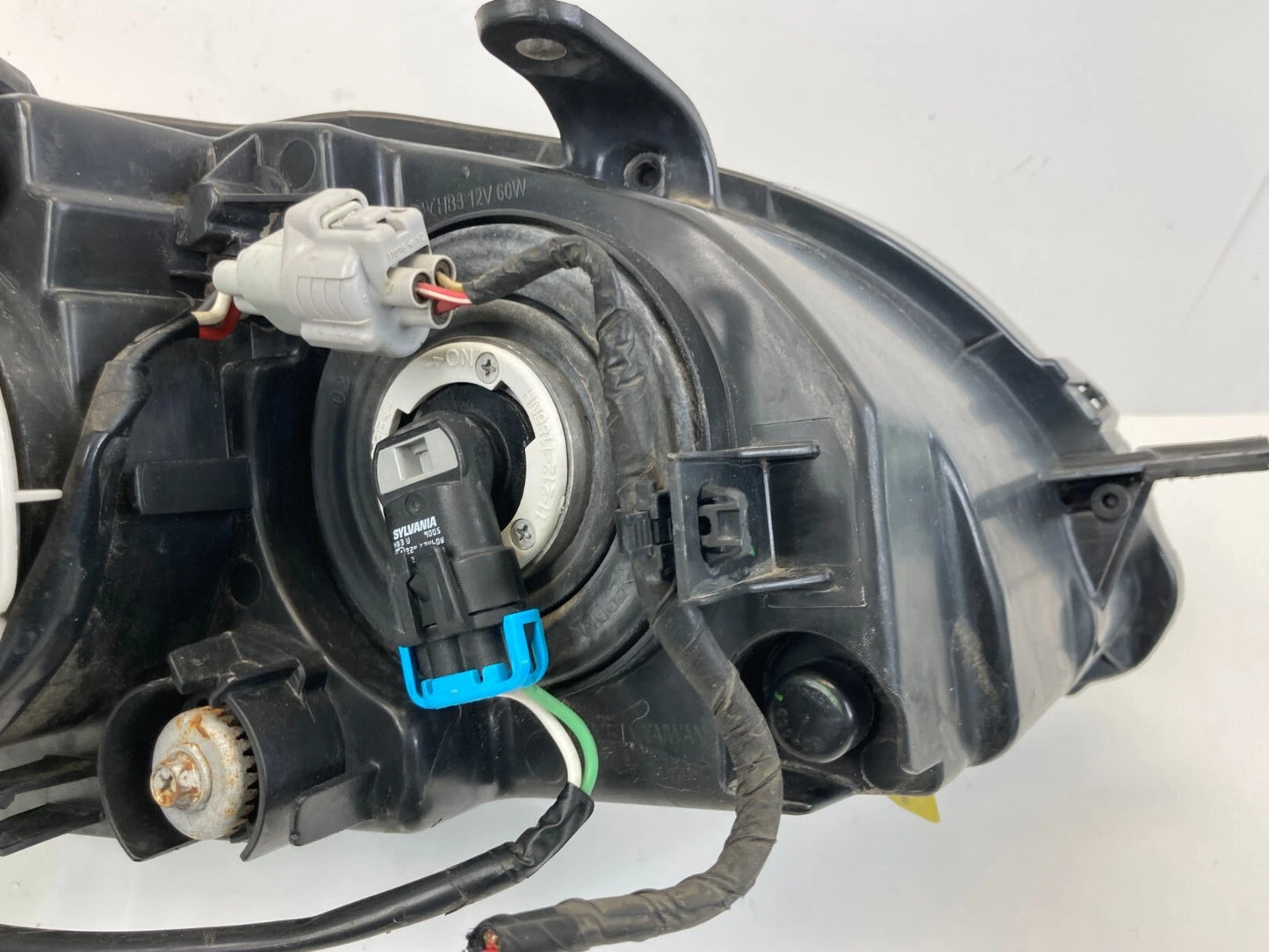 2008 2009 SUBARU OUTBACK FRONT LEFT SIDE HEADLIGHT HEAD LAMP AFTERMARKET