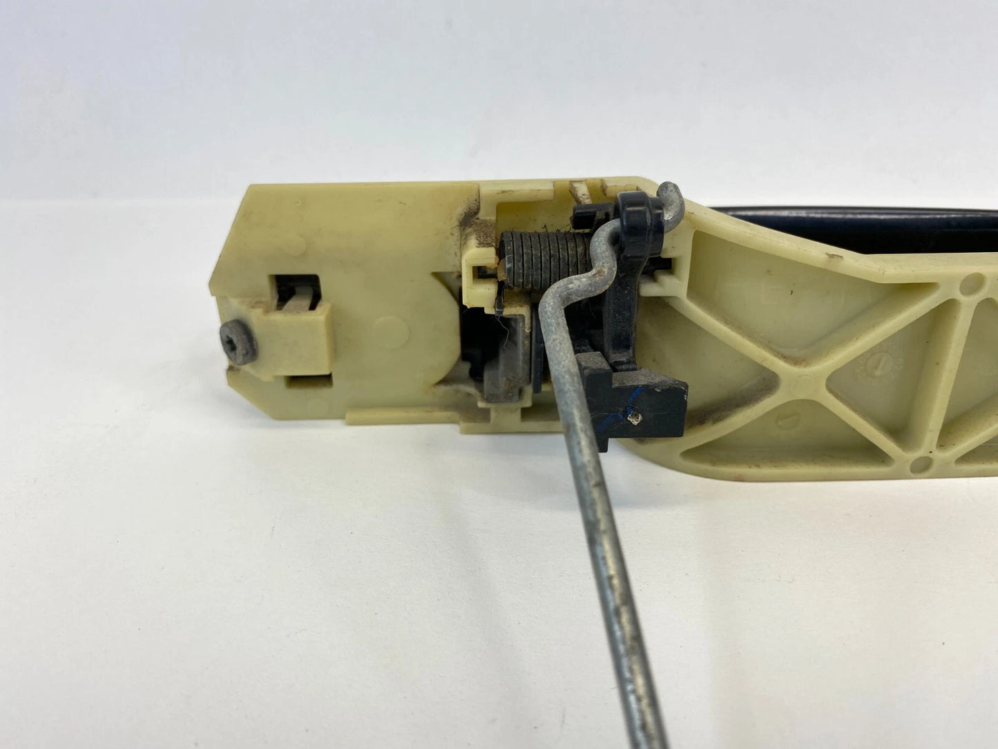 05 06 07 08 09 10 PONTIAC G6 SEDAN BACK REAR LEFT SIDE EXTERIOR DOOR HANDLE OEM