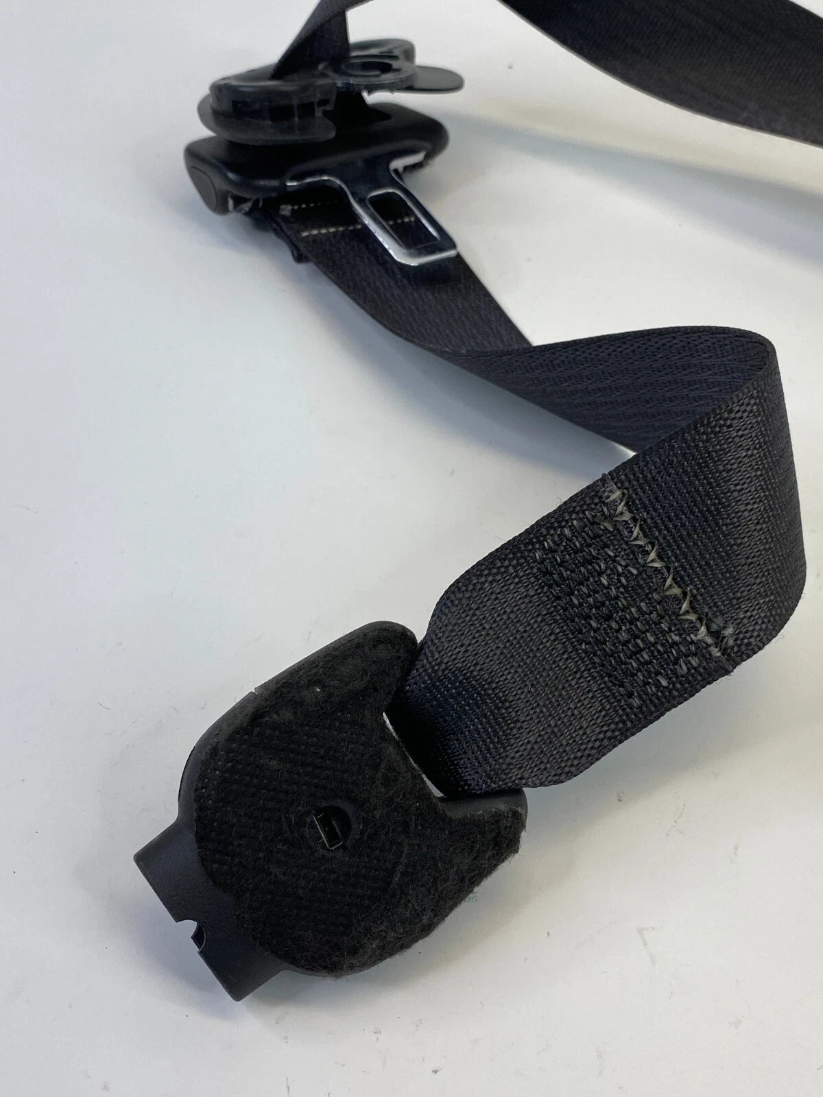 2016-2019 FORD EXPLORER FRONT RIGHT SIDE PASSENGER SEAT BELT DB53-78612D34-AF