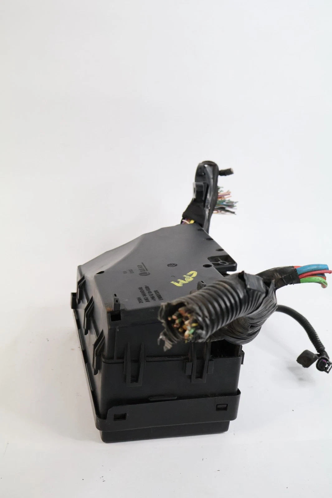 2013-2016 FORD ESCAPE 1.6L 2012-2012 FOCUS ENGINE FUSE BOX AV6T-14A067-AC OEM
