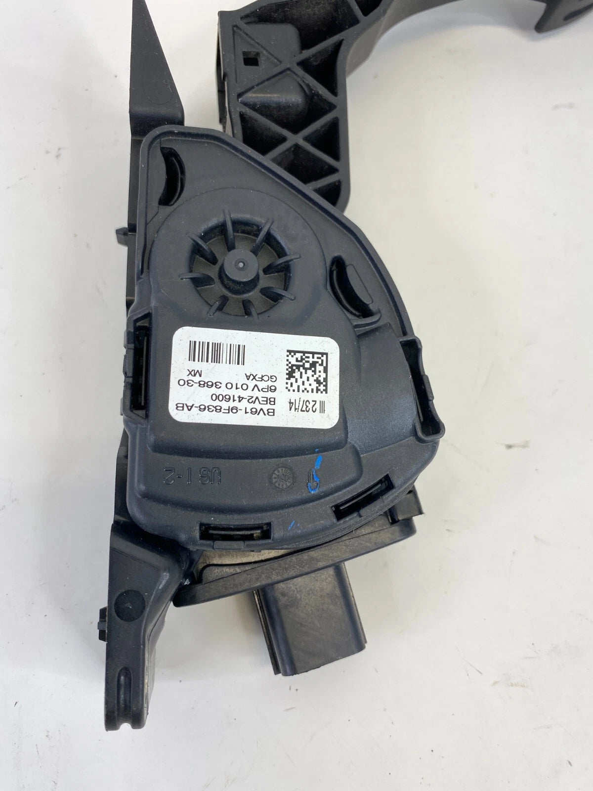 2012-2018 FORD FOCUS ACCELERATOR GAS PEDAL TRAVEL SENSOR EV61-9F836-AB OEM