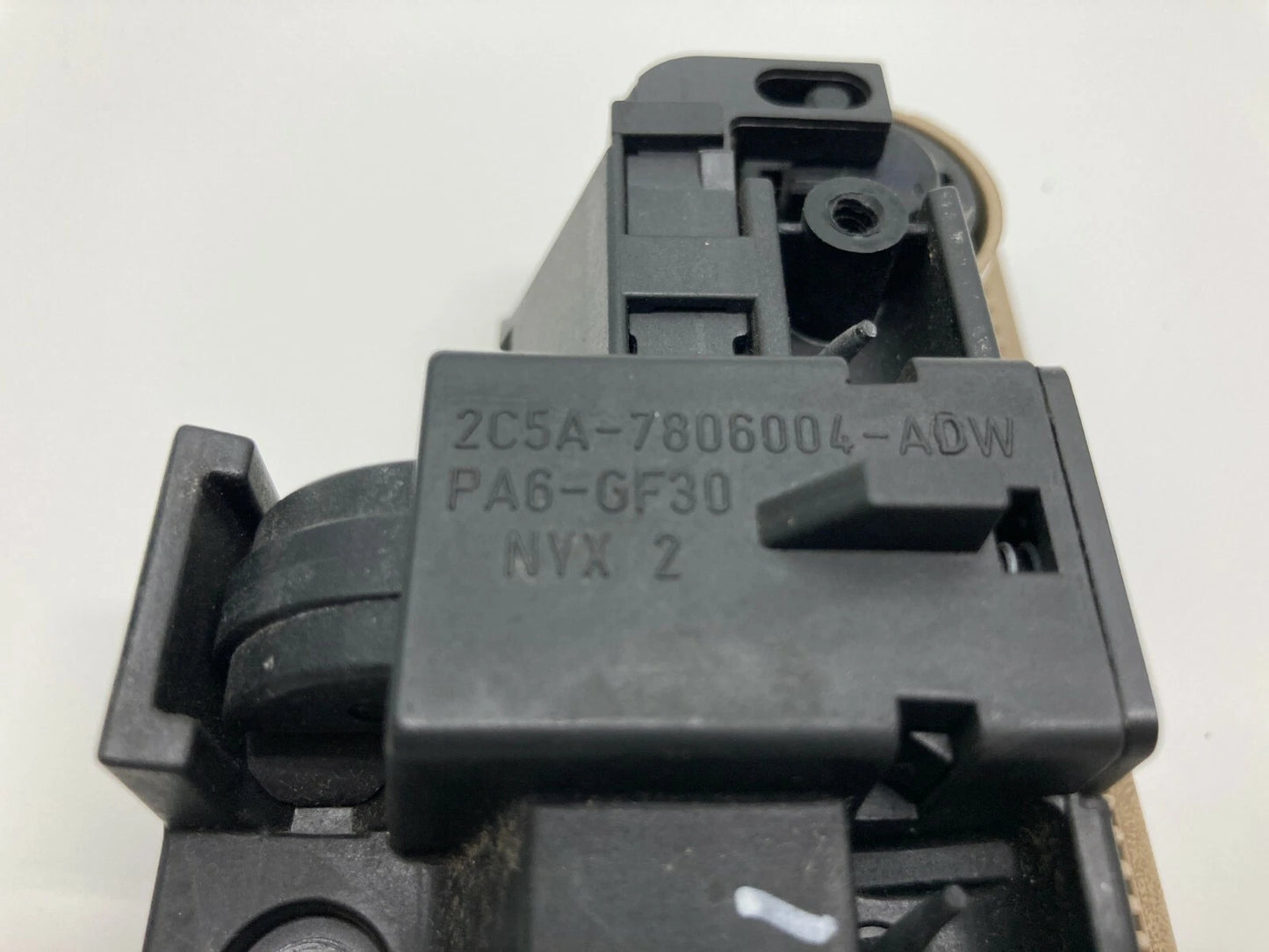 2003 2004 2005 LINCOLN AVIATOR GLOVE BOX HANDLE LOCK LATCH 2C5A-7806004 OEM