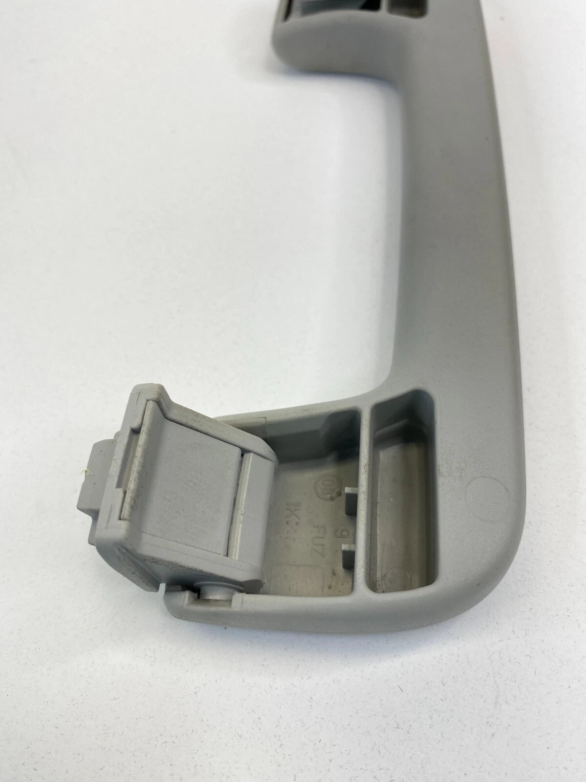 2005-2008 AUDI A4 QUATTRO S4 FRONT RIGHT PASSENGER ROOF INNER GRAB ASSIST HANDLE