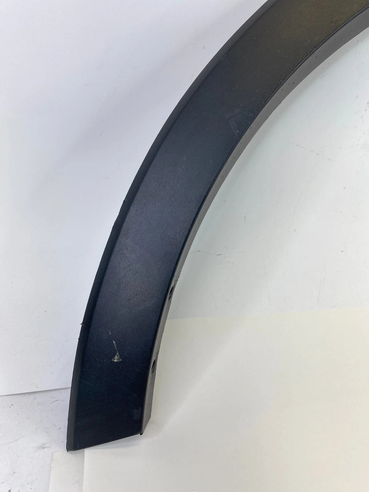 16-19 FORD EXPLORER INTERCEPTOR FRONT RIGHT FENDER FLARE WHEEL ARCH TRIM MOLDING