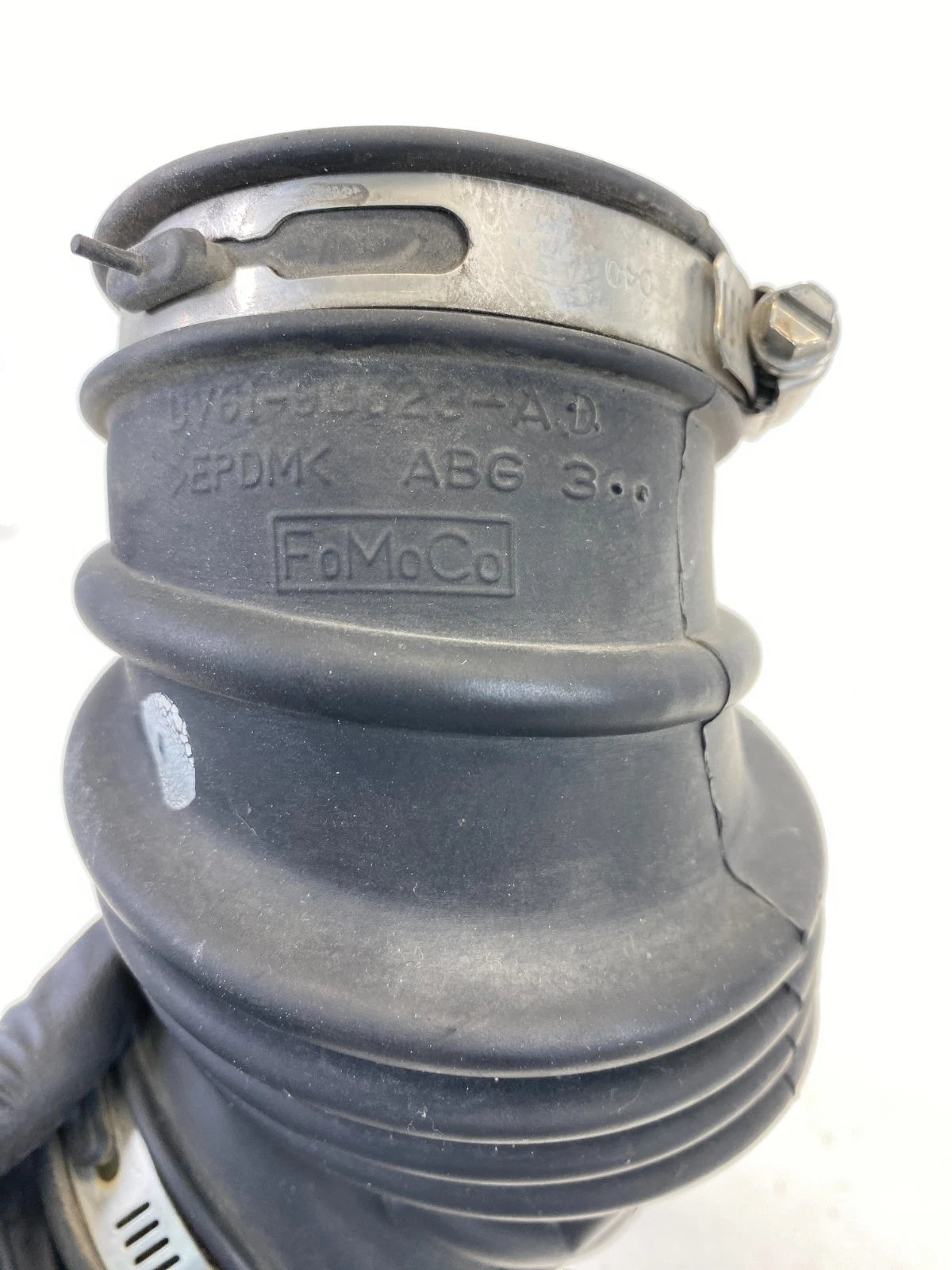 2012-2018 FORD FOCUS 2.0L L4 A/T AIR INTAKE HOSE TUBE DUCT BV61-9C623-AD OEM