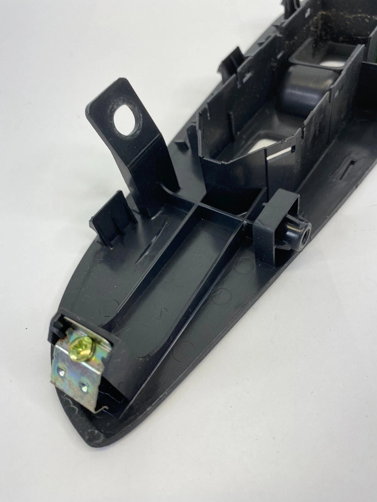 2007-2010 HYUNDAI ELANTRA FRONT RIGHT DOOR WINDOW SWITCH TRIM COVER 93575-2H200