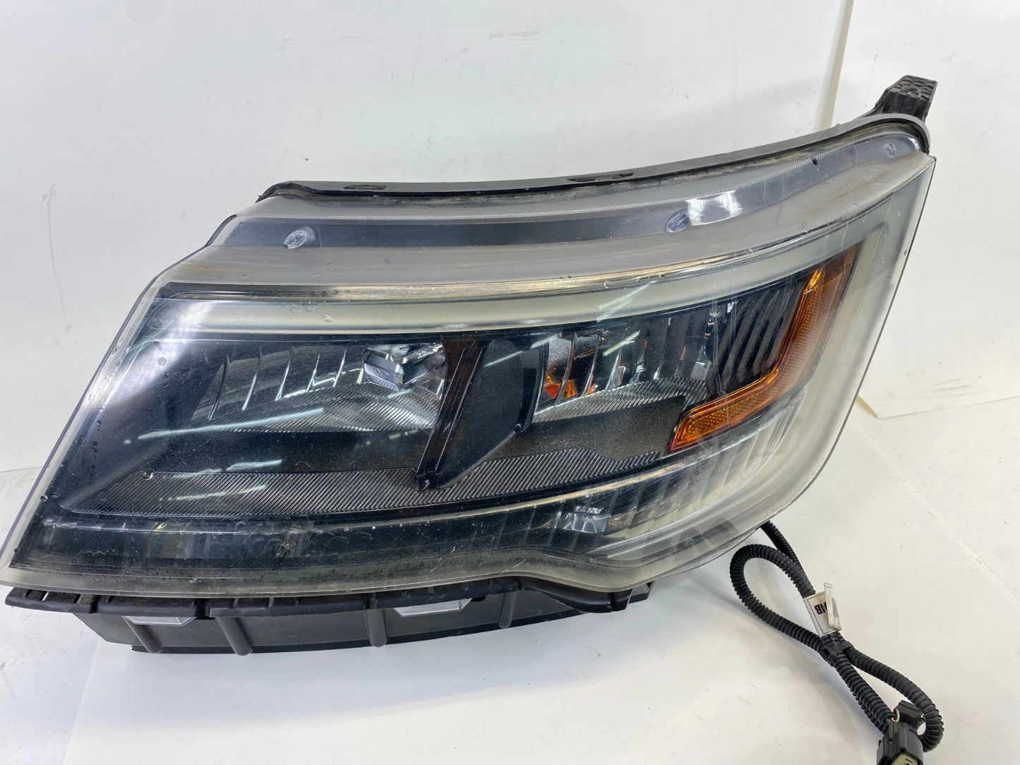 16-19 FORD EXPLORER INTERCEPTOR UTILITY FRONT LEFT SIDE HEADLIGHT LAMP LED OEM