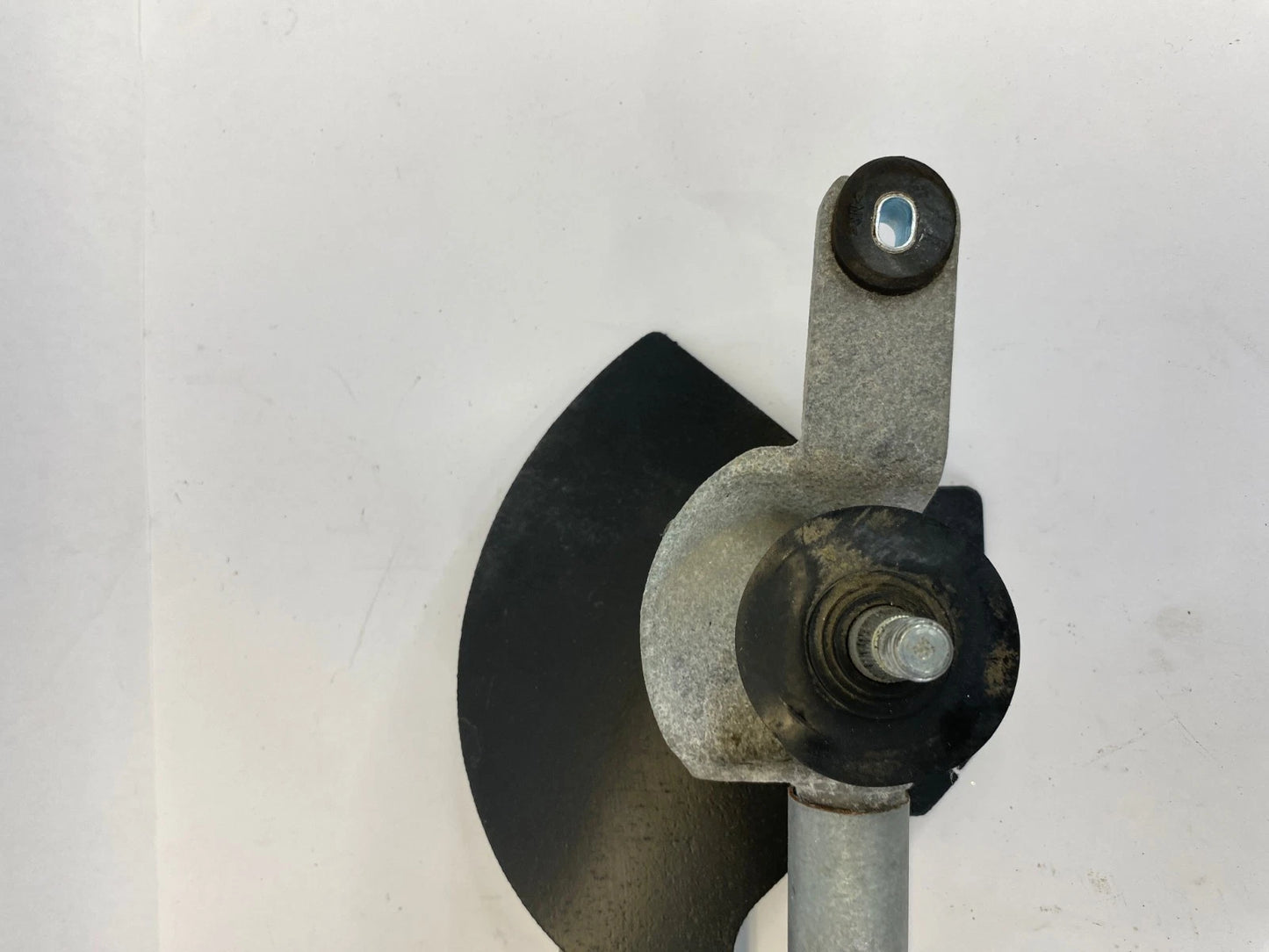 2010-2017 CHEVROLET EQUINOX FRONT WINDSHIELD WIPER MOTOR 84241847 OEM FACTORY
