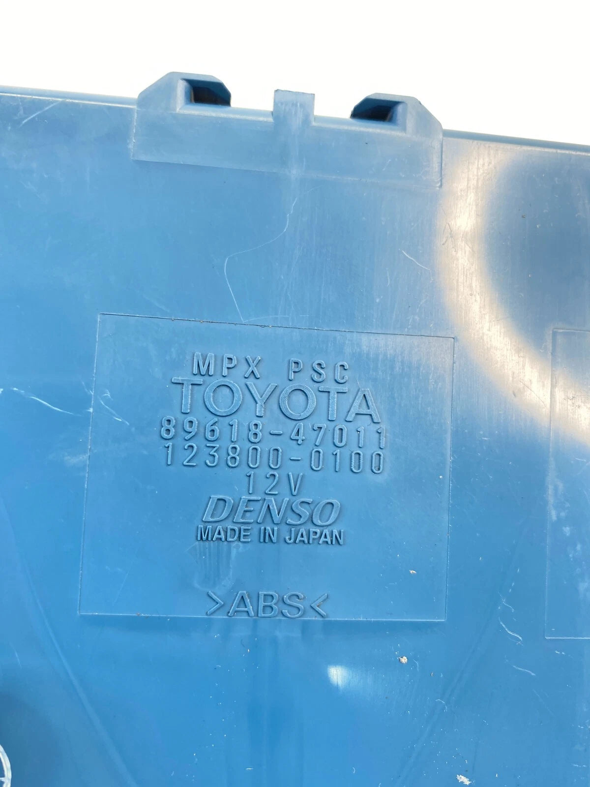 2005 TOYOTA PRIUS BASE 1.5L L4 POWER SUPPLY COMPUTER CONTROL MODULE 89618-47011