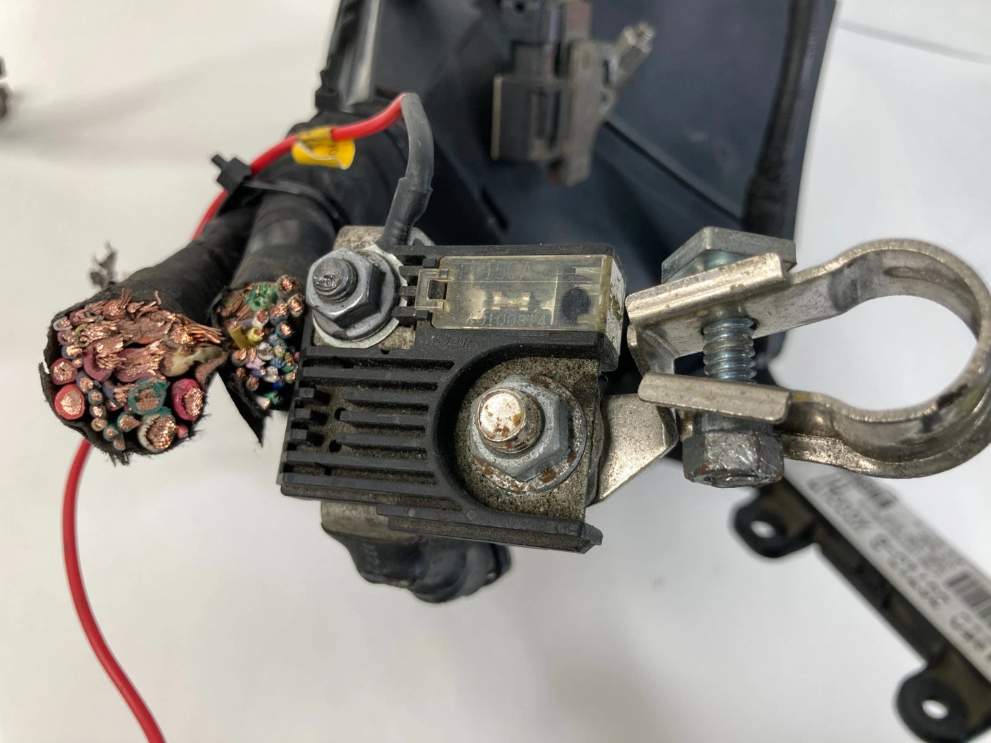 11-14 HYUNDAI SONATA 2.4L A/T ENGINE COMPARTMENT BATTERY FUSE RELAY JUNCTION OEM