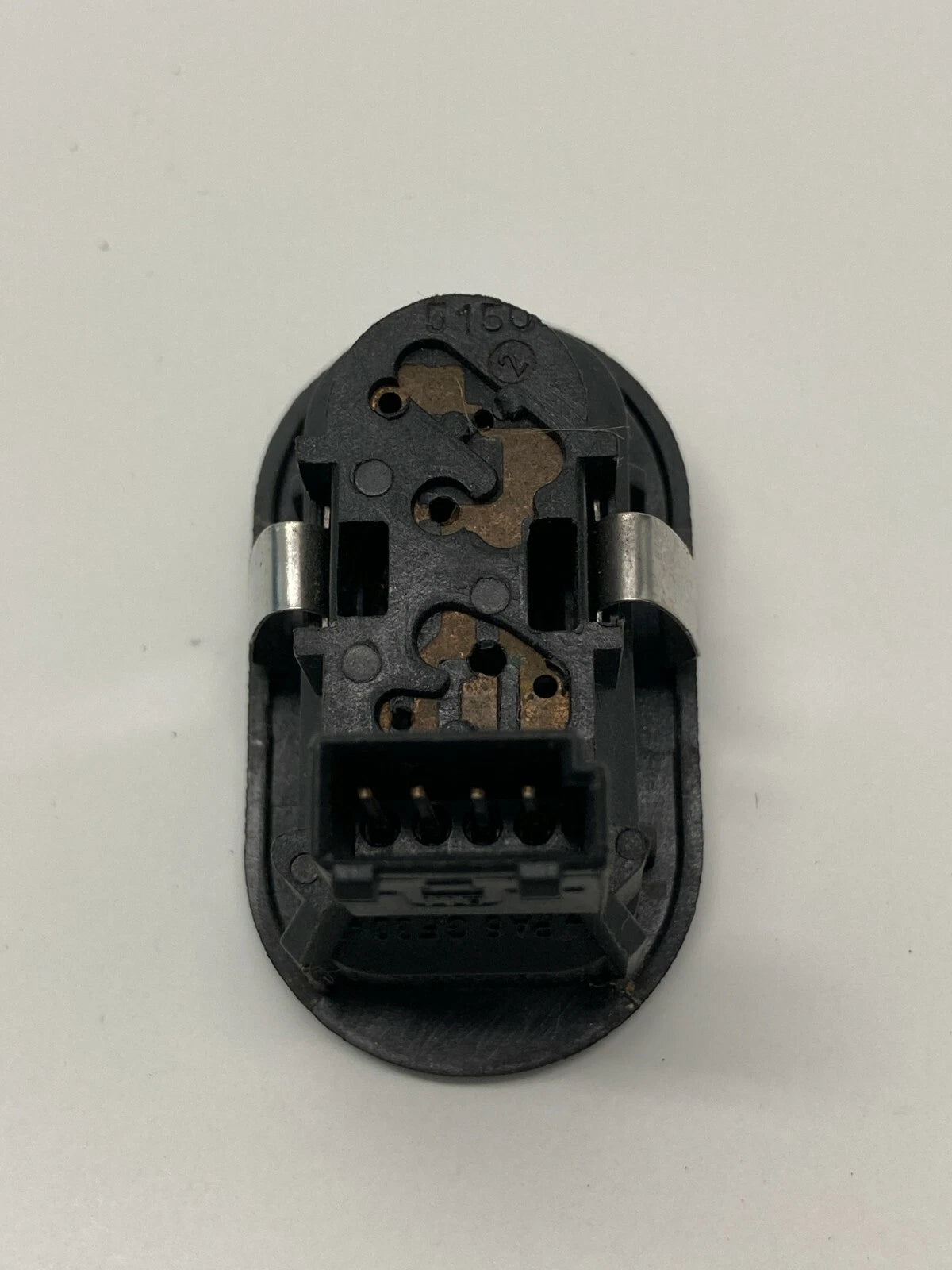 00-02 SATURN L SERIES SEDAN VALET BUTTON TRUNK LID LATCH SWITCH LOCK 90584802