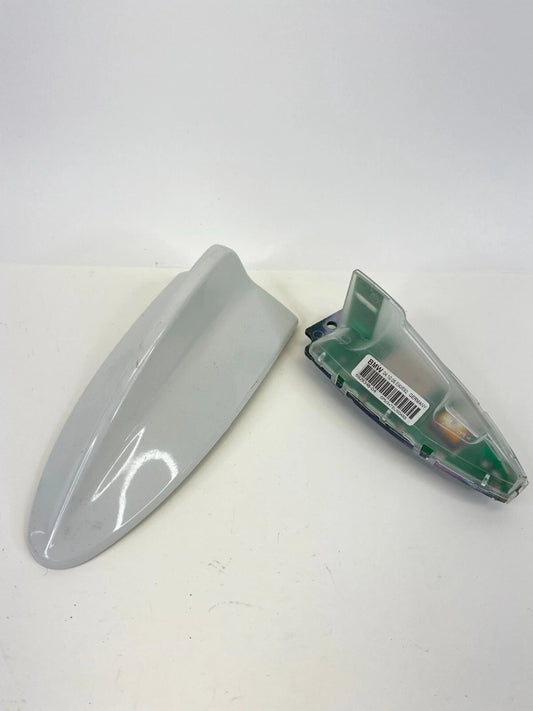 2006 BMW 330XI SHARK FIN ROOF MOUNT ANTENNA ASSEMBLY 692934804 OEM