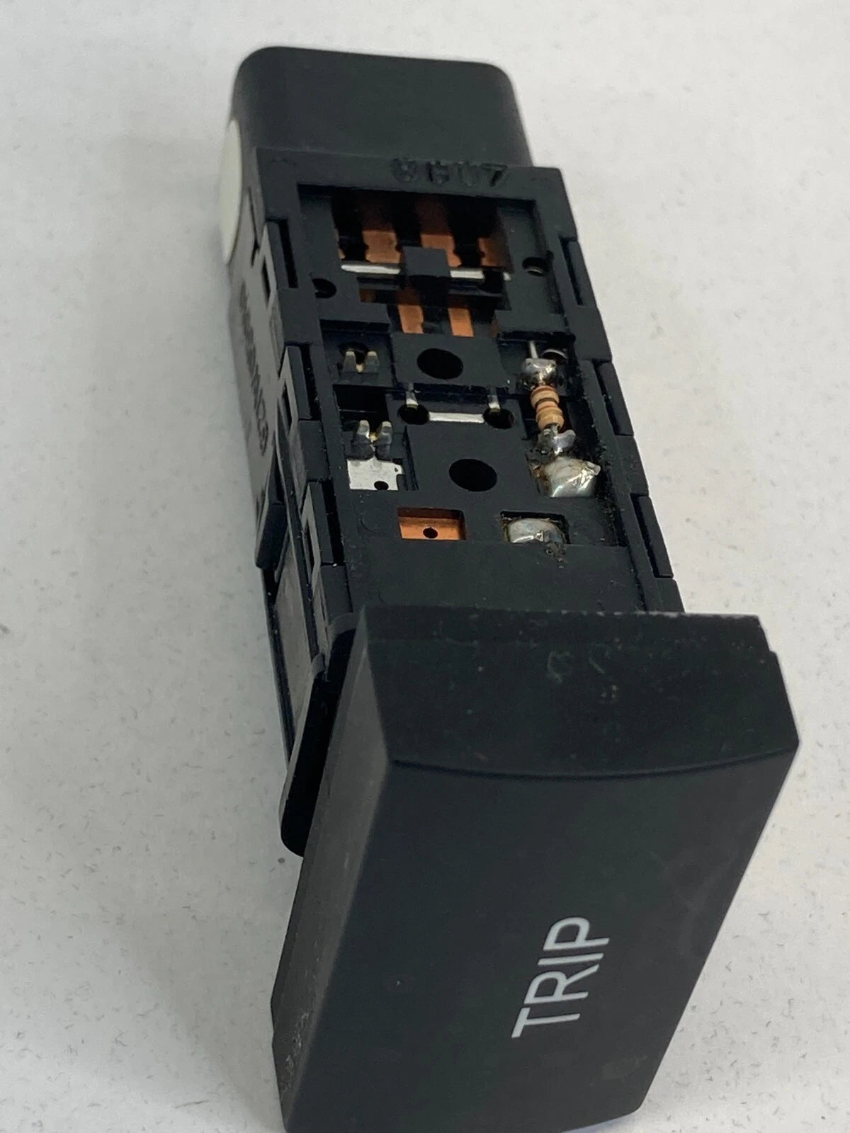 2007 2008 2009 KIA SPECTRA DASH TRIP BUTTON CONTROL SWITCH 202002962 OEM