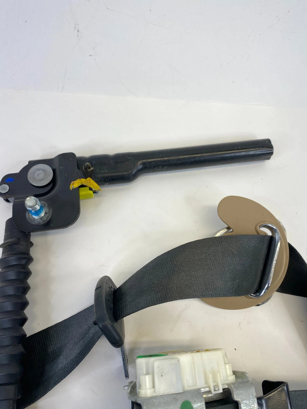 2012-2015 HYUNDAI SONATA HYBRID FRONT RIGHT SEAT BELT RETRACTOR 34098740G OEM