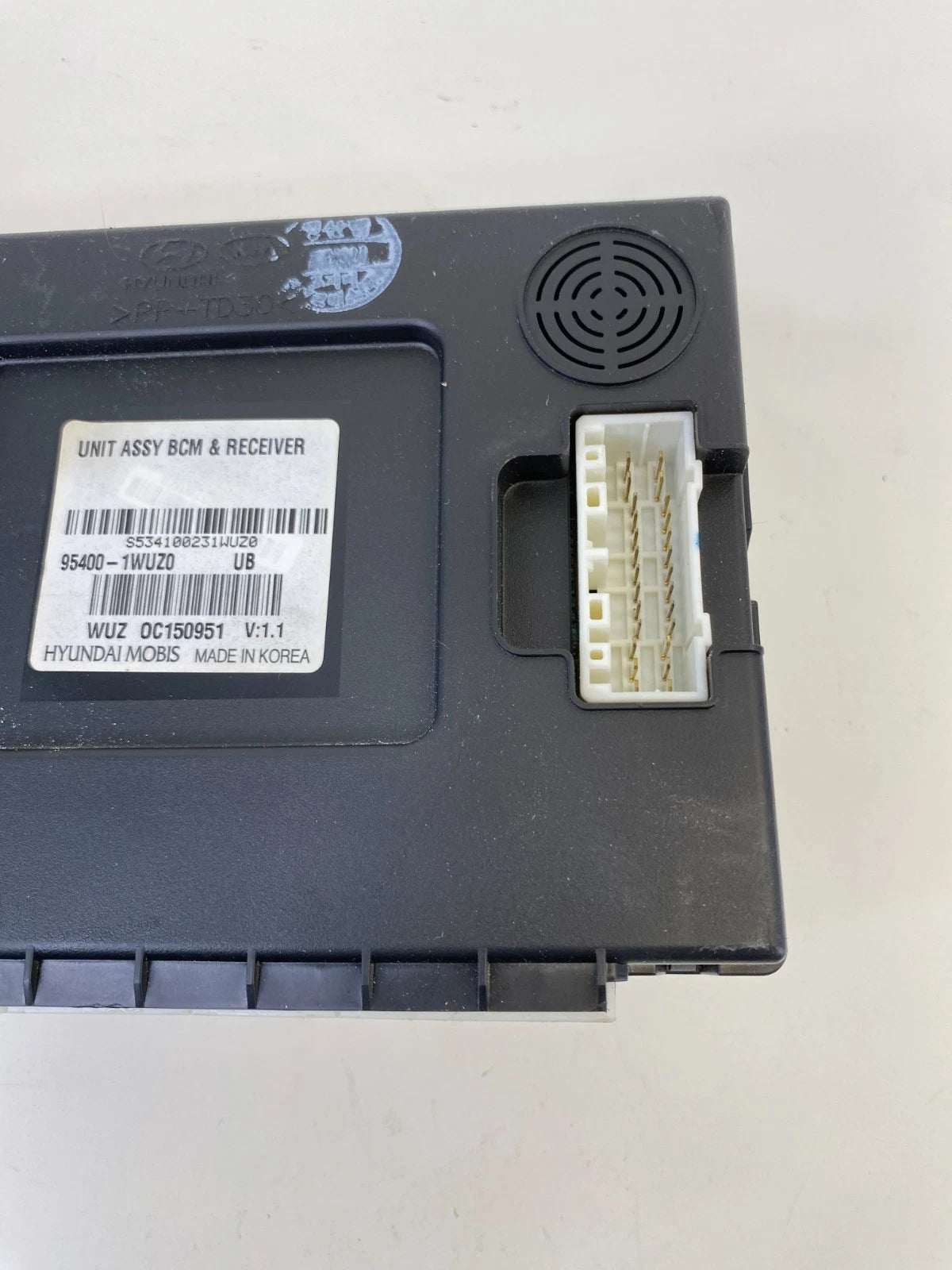 2015-2017 KIA RIO 1.6L L4 A/T BODY CONTROL MODULE UNIT BCM 95400-1WUZ0 OEM