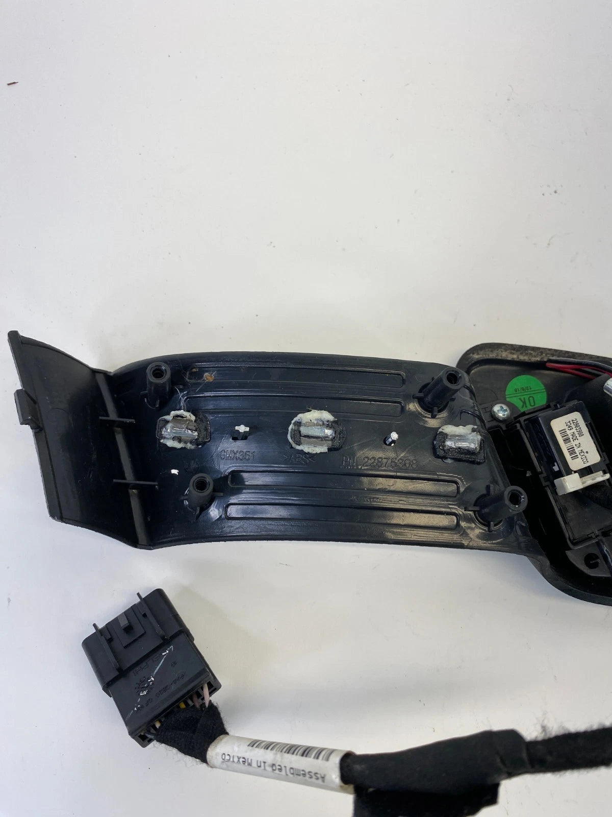 14-16 CHEVROLET MALIBU FRONT INTERIOR DOOR HANDLE WITH DOOR LOCK SWITCH OEM