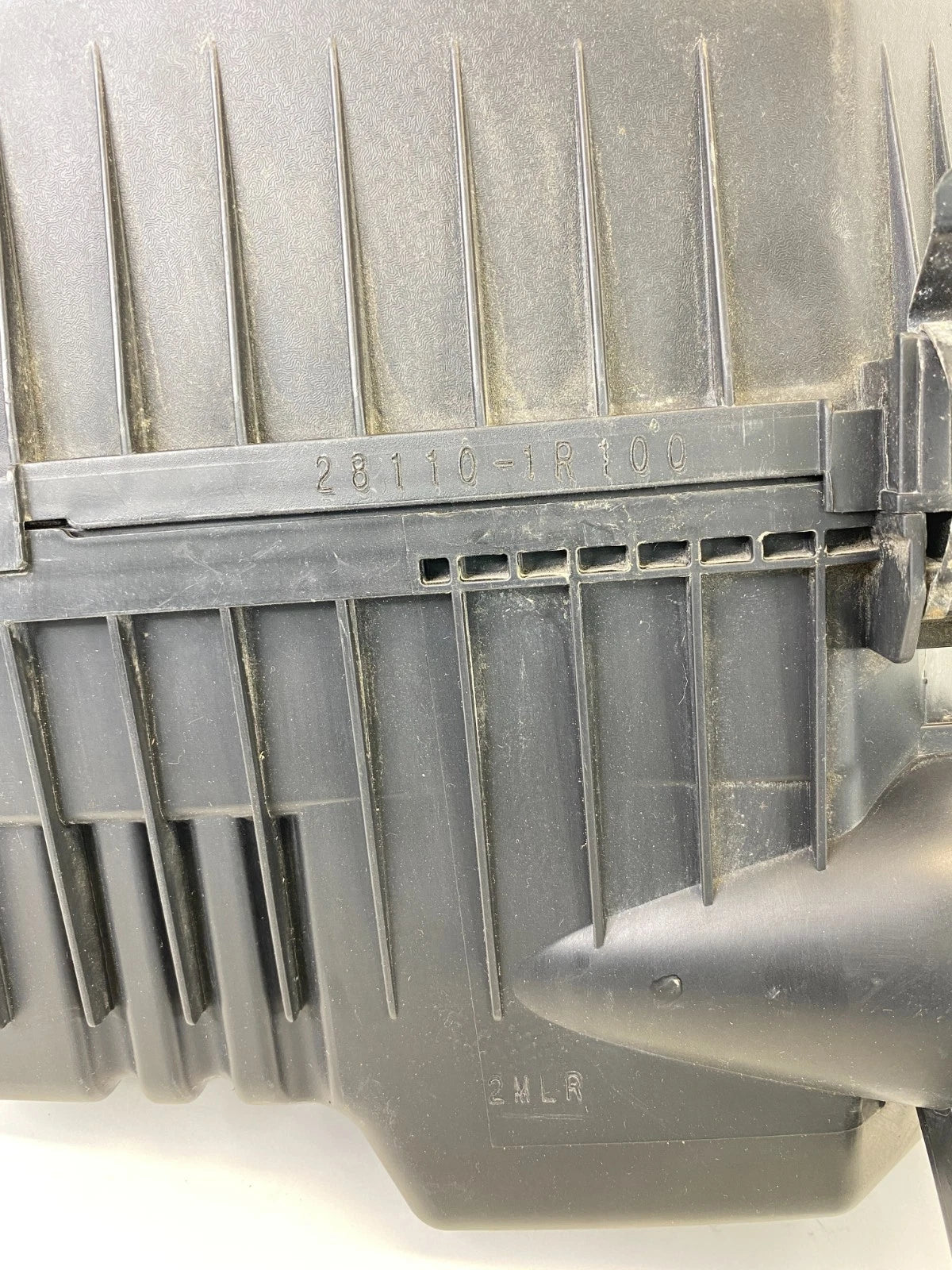 2012-2017 HYUNDAI ACCENT 1.6L FRONT ENGINE AIR INTAKE FILTER BOX OEM 28100-1R100