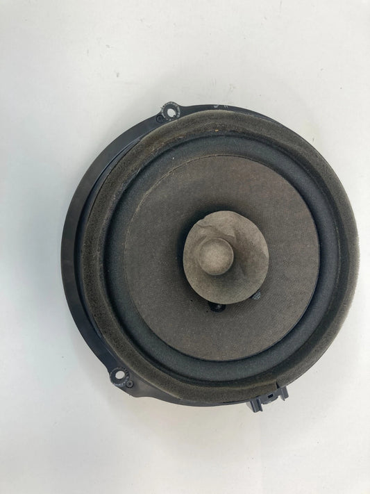12-18 FORD FOCUS REAR RIGHT SIDE DOOR AUDIO SPEAKER ASSEMBLY AA6T-18808-CA OEM