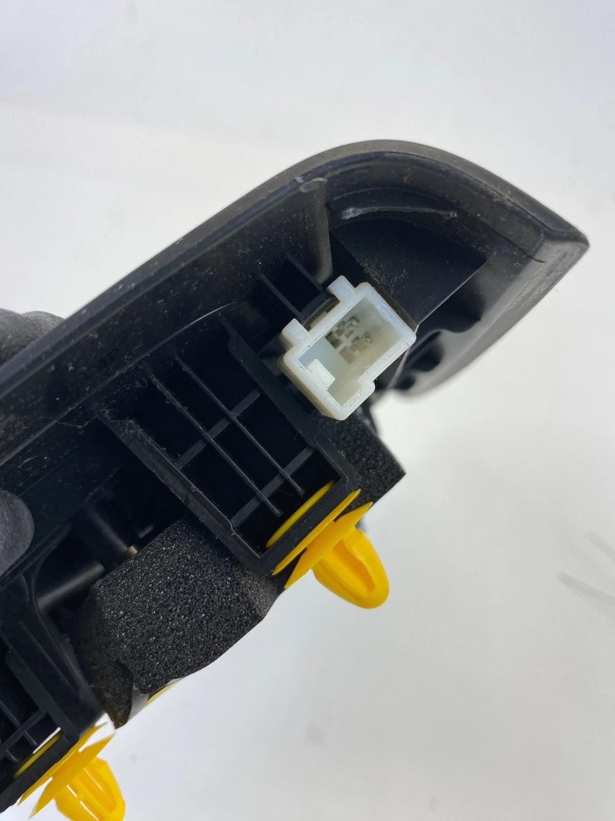 13-19 HYUNDAI SANTA FE PASSENGER RIGHT INTERIOR MIRROR CORNER COVER 87660-2W000