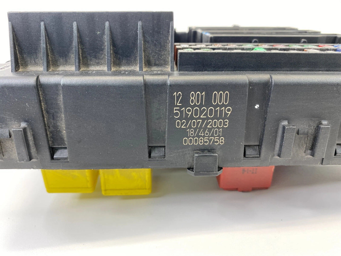 2004 SAAB 9-3 2.0L ENGINE BAY FUSE RELAY BOX MODULE UNIT 12801000 OEM
