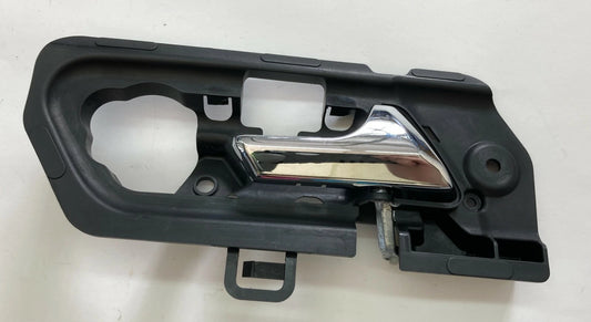 06-10 MERCEDES-BENZ R350 REAR RIGHT INNER INSIDE DOOR HANDLE RR RH A2517600461