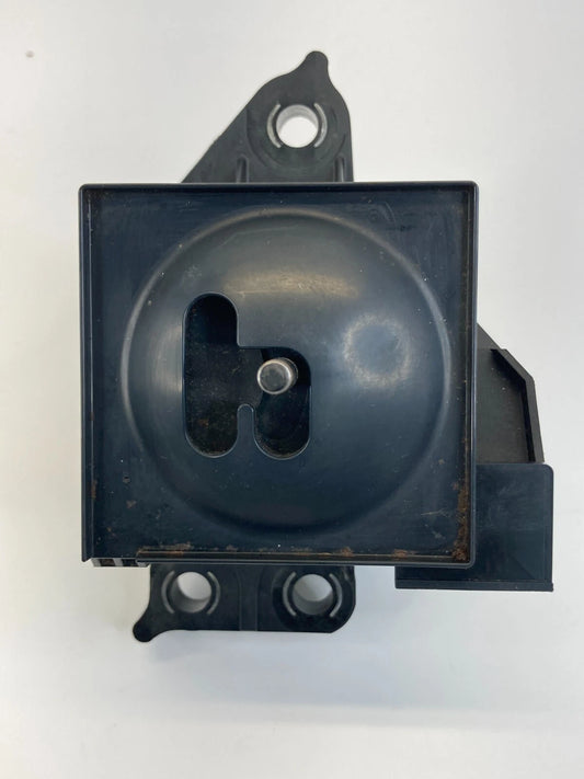 2010-2015 TOYOTA PRIUS AUTOMATIC TRANSMISSION SHIFTER LEVER SELECTOR 75C583 OEM