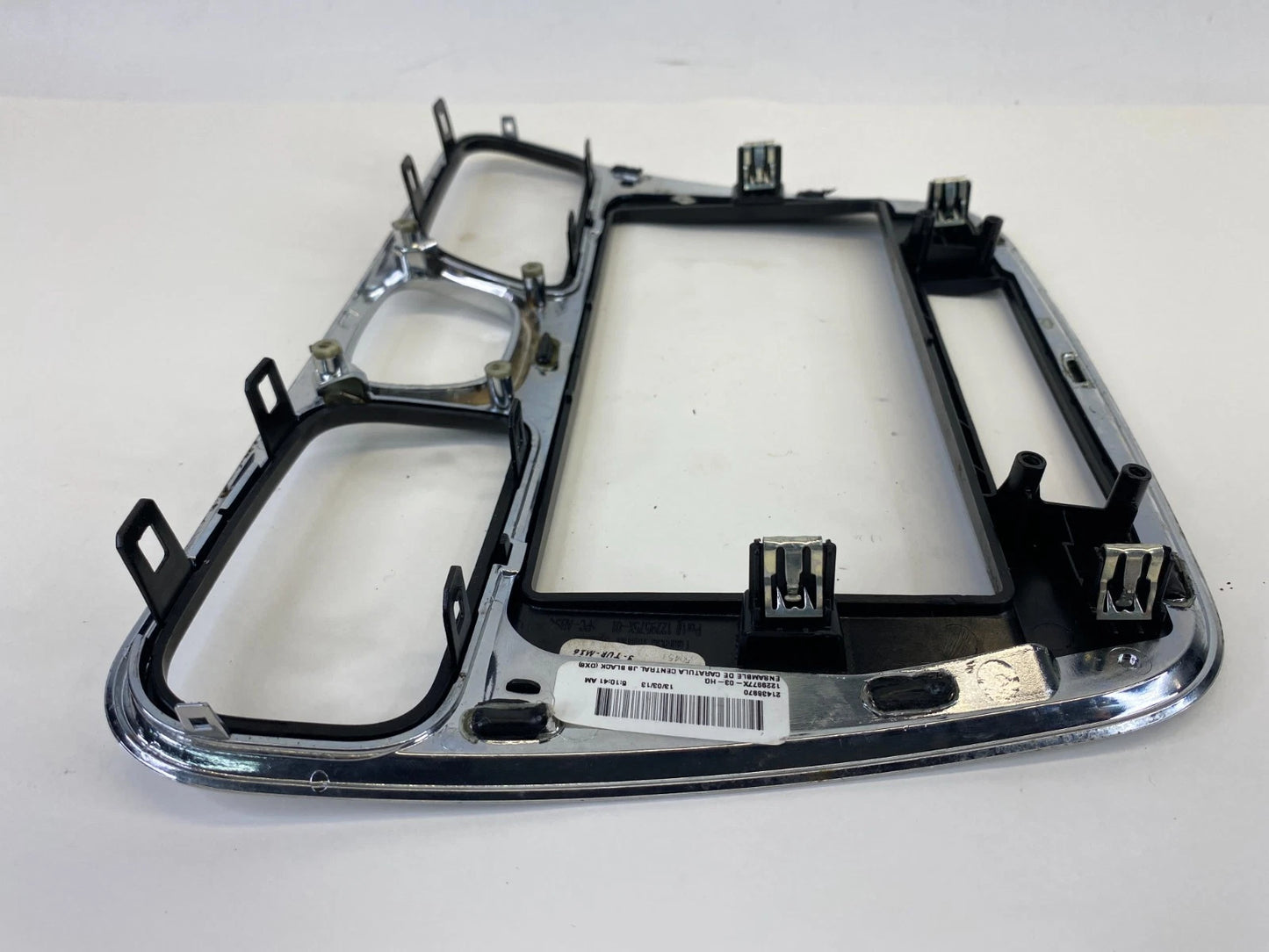2011-2014 CHRYSLER 200 CENTER DASH RADIO CLOCK & HAZARD SWITCH BEZEL TRIM OEM