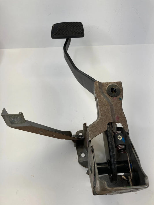 2007-2008 HONDA FIT AUTOMATIC TRANSMISSION BRAKE PEDAL ASSEMBLY MOUNT UNIT OEM