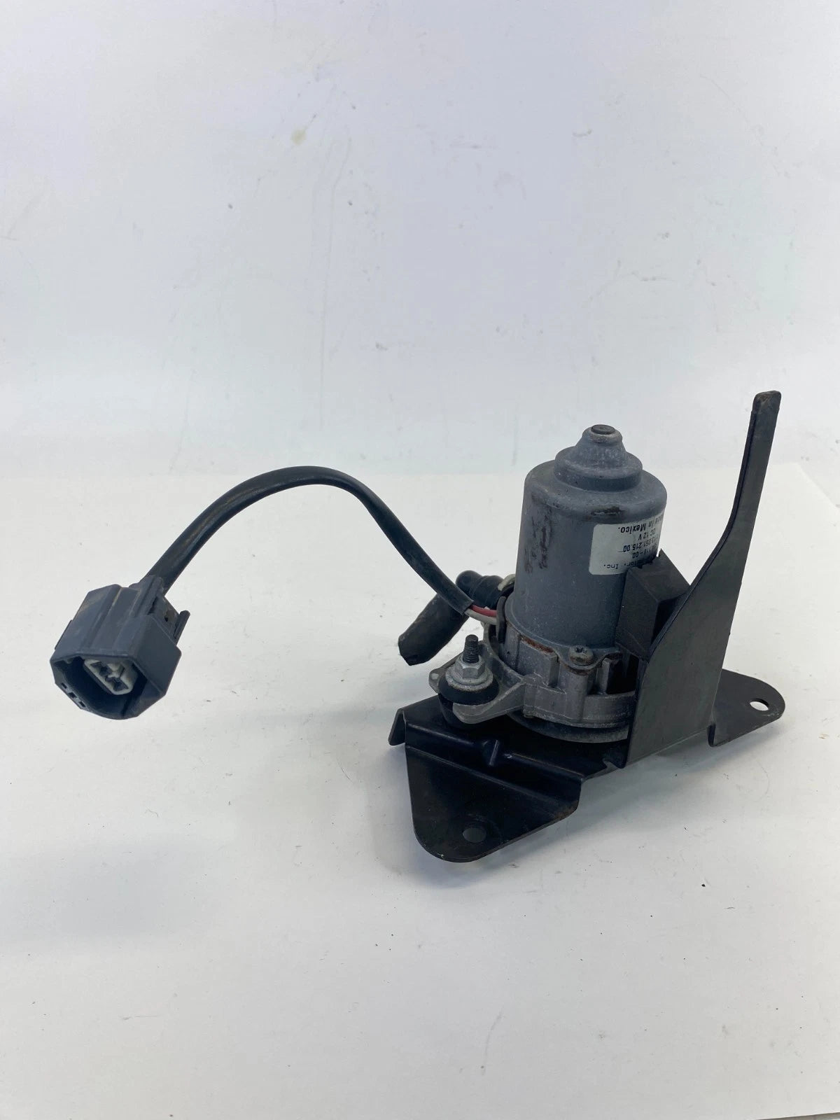 2009-2017 BUICK ENCLAVE TRAVERSE BRAKE BOOSTER AUXILIARY VACUUM PUMP OEM 2080325