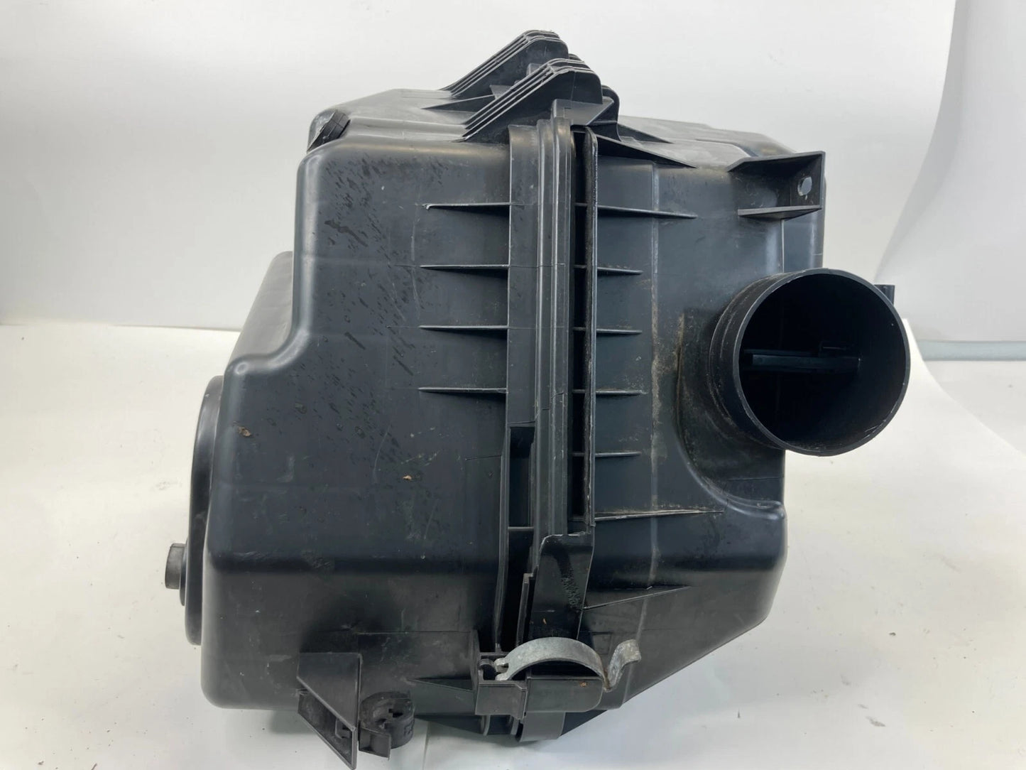06-12 TOYOTA RAV4 ENGINE AIR CLEANER INTAKE FILTER BOX W/ SENSOR 0141400860 OEM