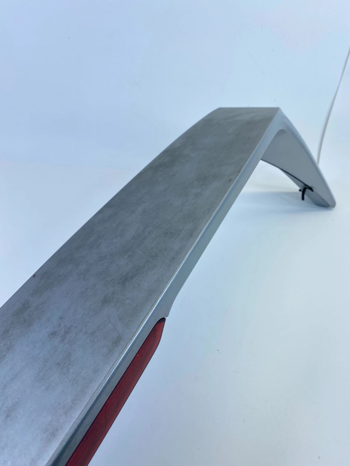 13-15 CHEVROLET SPARK REAR TRUNK TAILGATE SPOILER 3RD BRAKE LIGHT 95262126 OEM