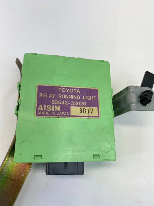 1998-2005 LEXUS GS300 RELAY RUNNING LIGHT CONTROL MODULE UNIT 82642-33020 OEM