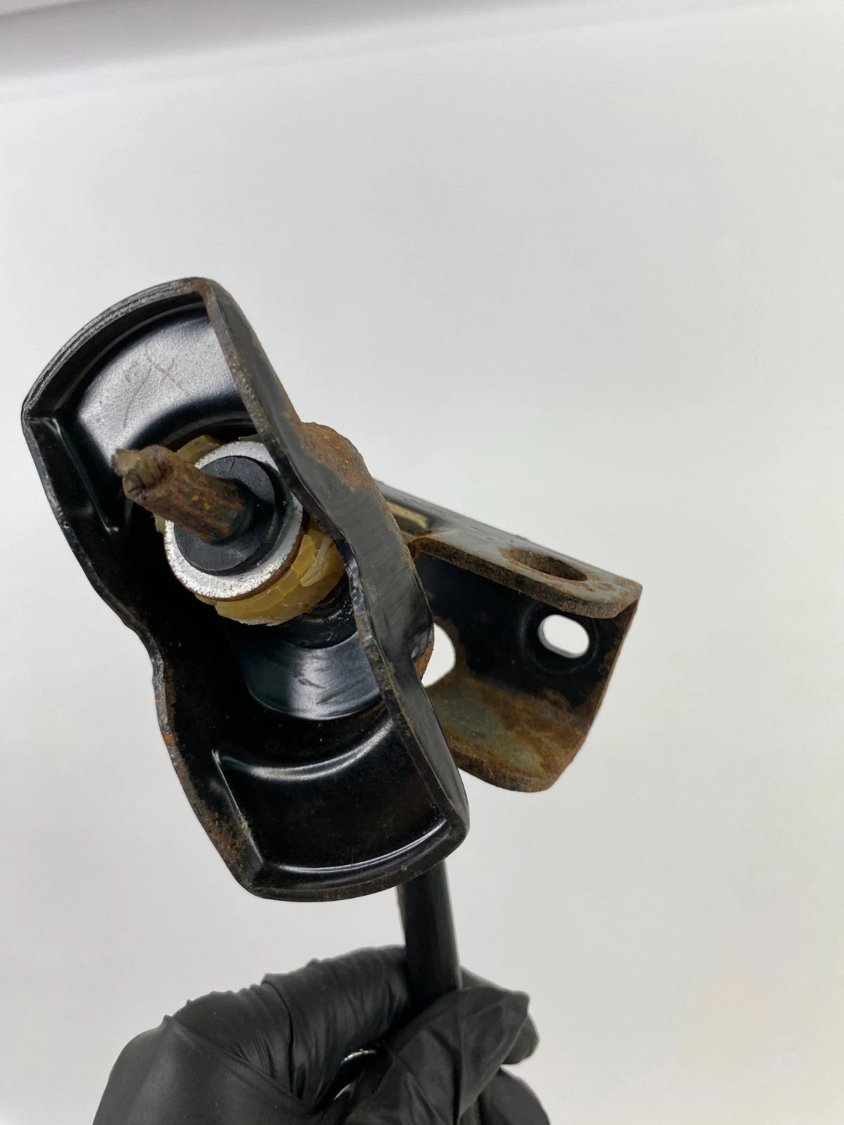 07-09 LEXUS RX350 04-07 TOYOTA HIGHLANDER SPARE TIRE HOIST WHEEL CARRIER WINCH