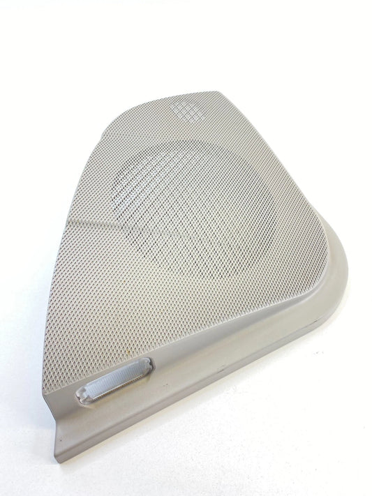03-06 MERCEDES-BENZ E 500 REAR LEFT SIDE DOOR SPEAKER GRILLE COVER 2117370588