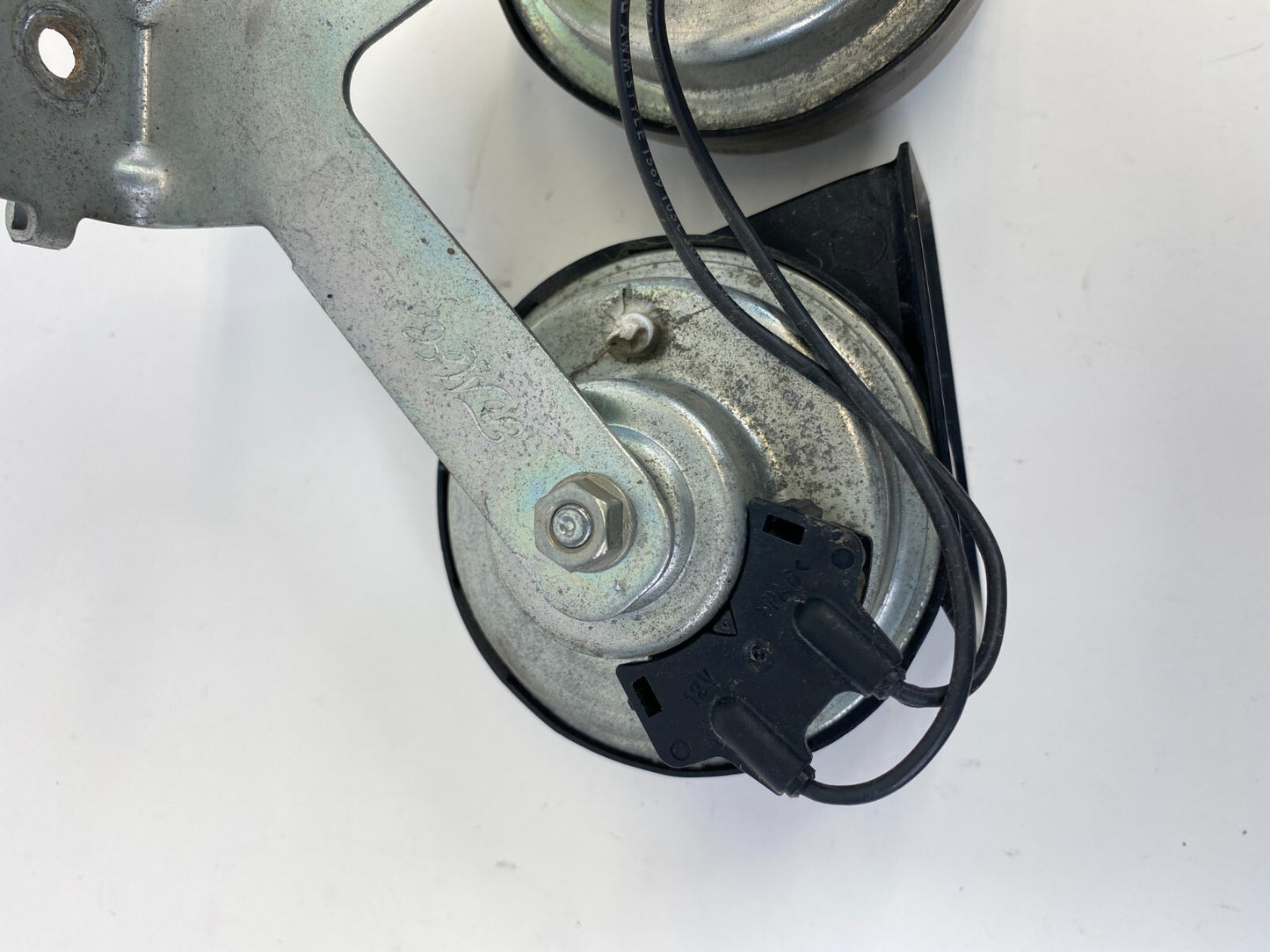 2007-2014 Ford Edge Low & High Horn Tone Alarm Pitch Siren Signal A046495 OEM