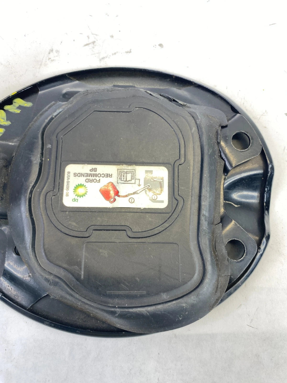 2008-2012 FORD ESCAPE 08-11 MARINER FUEL FILLER DOOR COVER LID 9L84-78405A26-AA