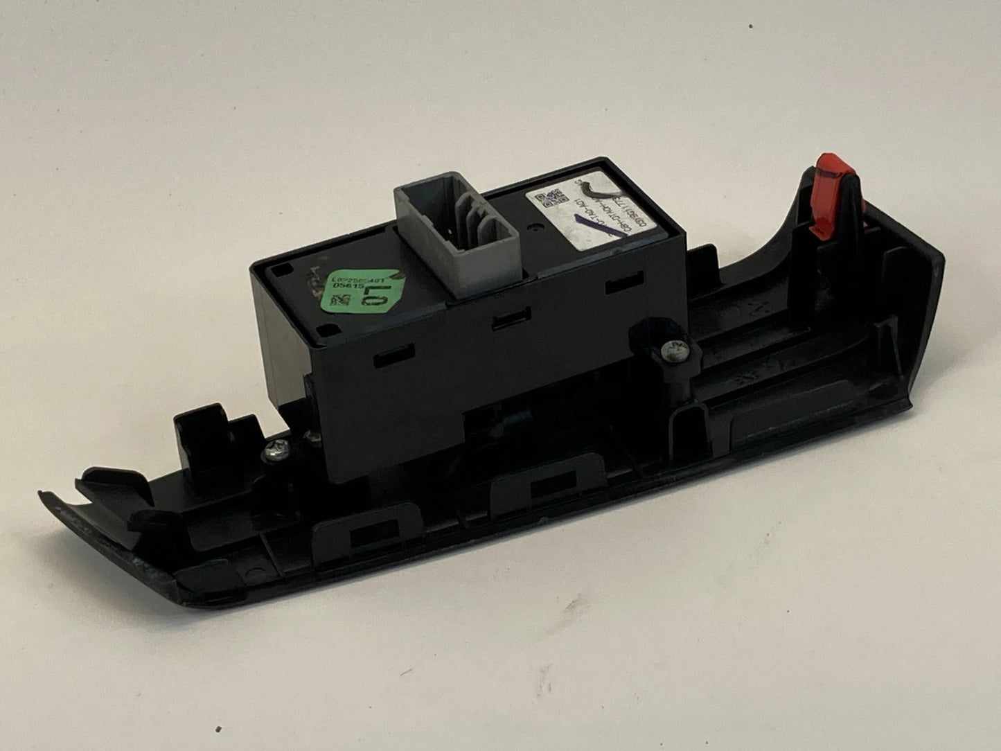 08-12 HONDA ACCORD REAR LEFT SIDE DOOR POWER WINDOW SWITCH W/ BEZEL 35770TA0A01