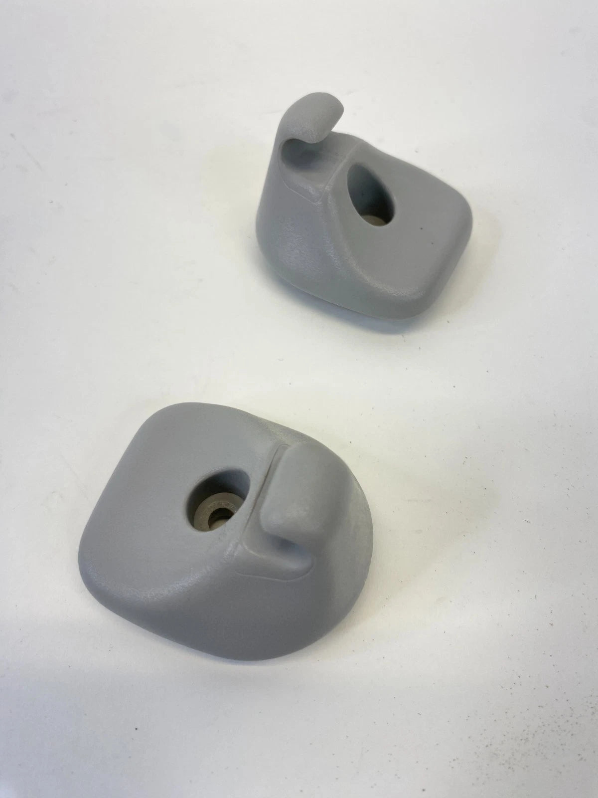 2005-2010 TOYOTA SIENNA LEFT & RIGHT SUNVISOR SUN VISOR SHADE PAIR SET OEM