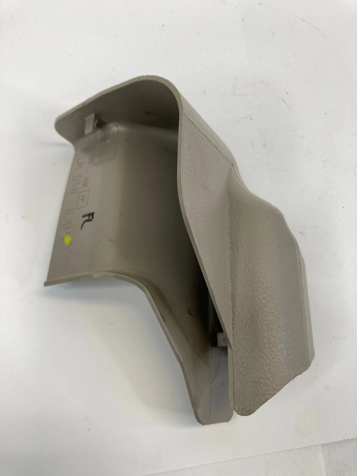 2002-2006 NISSAN ALTIMA FRONT DRIVER SEAT FRONT SIDE TRACK END COVER ASSY OEM