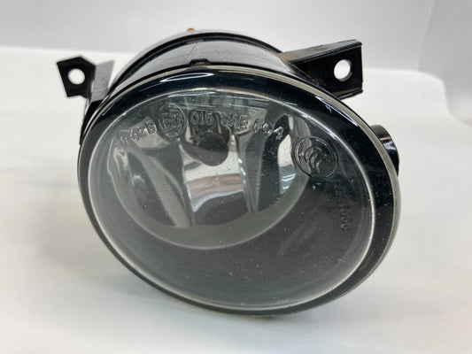 09-11 VOLKSWAGEN TIGUAN BUMPER FRONT RIGHT PASSENGER FOG LIGHT 1T0941700C OEM