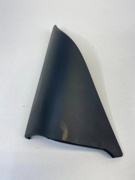 06-11 AUDI A6 05-11 A6 QUATTRO REAR RIGHT DOOR WINDOW CORNER COVER 4F0857570