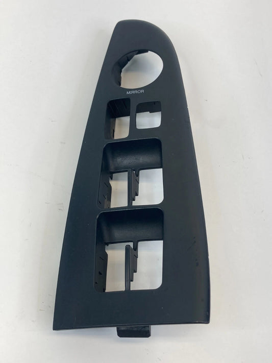 07-10 HYUNDAI ELANTRA FRONT LEFT DOOR POWER WINDOW SWITCH COVER BEZEL 935702H010