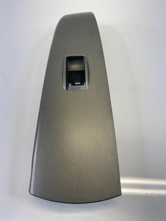 04-09 TOYOTA PRIUS REAR RIGHT DOOR WINDOW CONTROL SWITCH COVER OEM 74271-47050