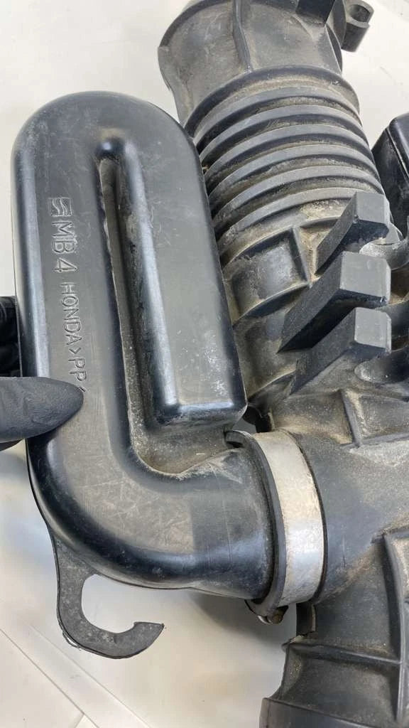 99-01 Honda Odyssey Air Flow Engine Intake Tube Filter Inlet Duct Pipe Hose OEM