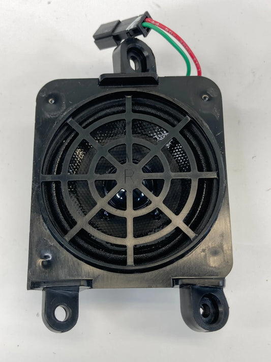 2002 2003 MERCEDES BENZ ML320 REAR RIGHT SIDE D- PILLAR TWEETER SPEAKER OEM