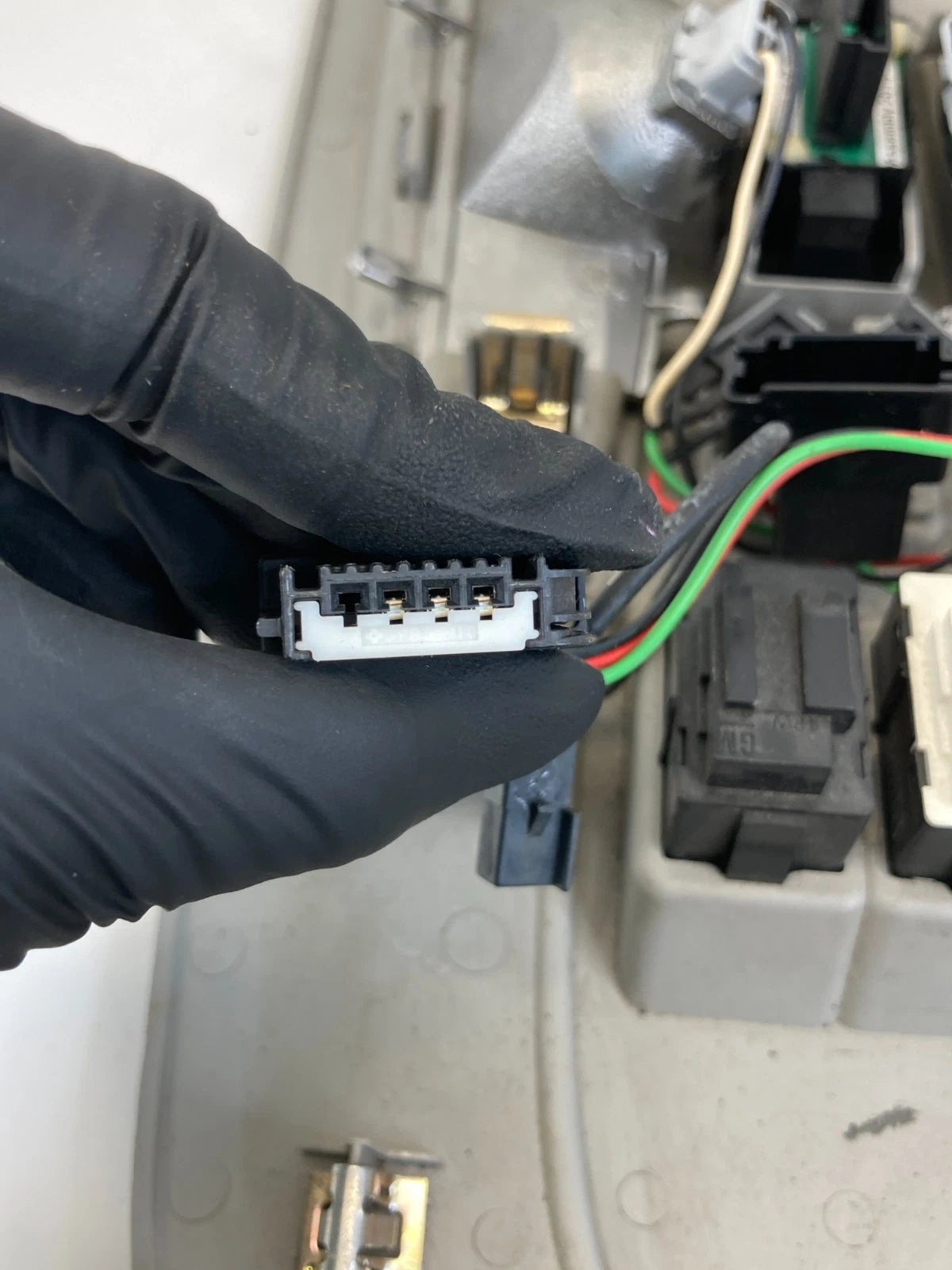 2010 2011 GMC TERRAIN W/SUNROOF OVERHEAD CONSOLE DOME MAP LIGHT LAMP 20901001